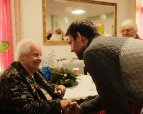 Στέφανος Κασσελάκης, γηροκομείο αθηνών