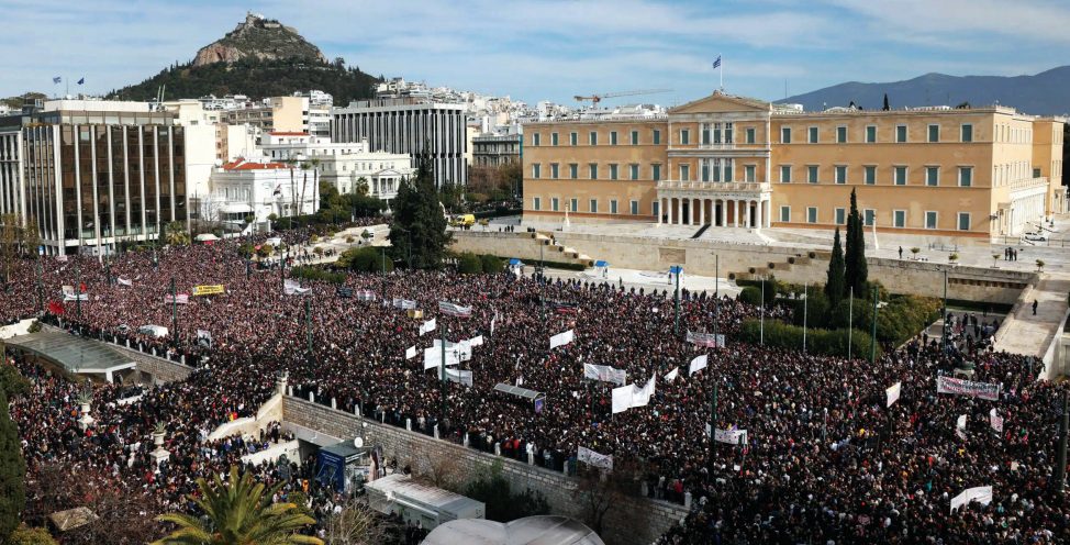 Λανθασµένες εκτιµήσεις και restart από δυσµενή πλέον θέση